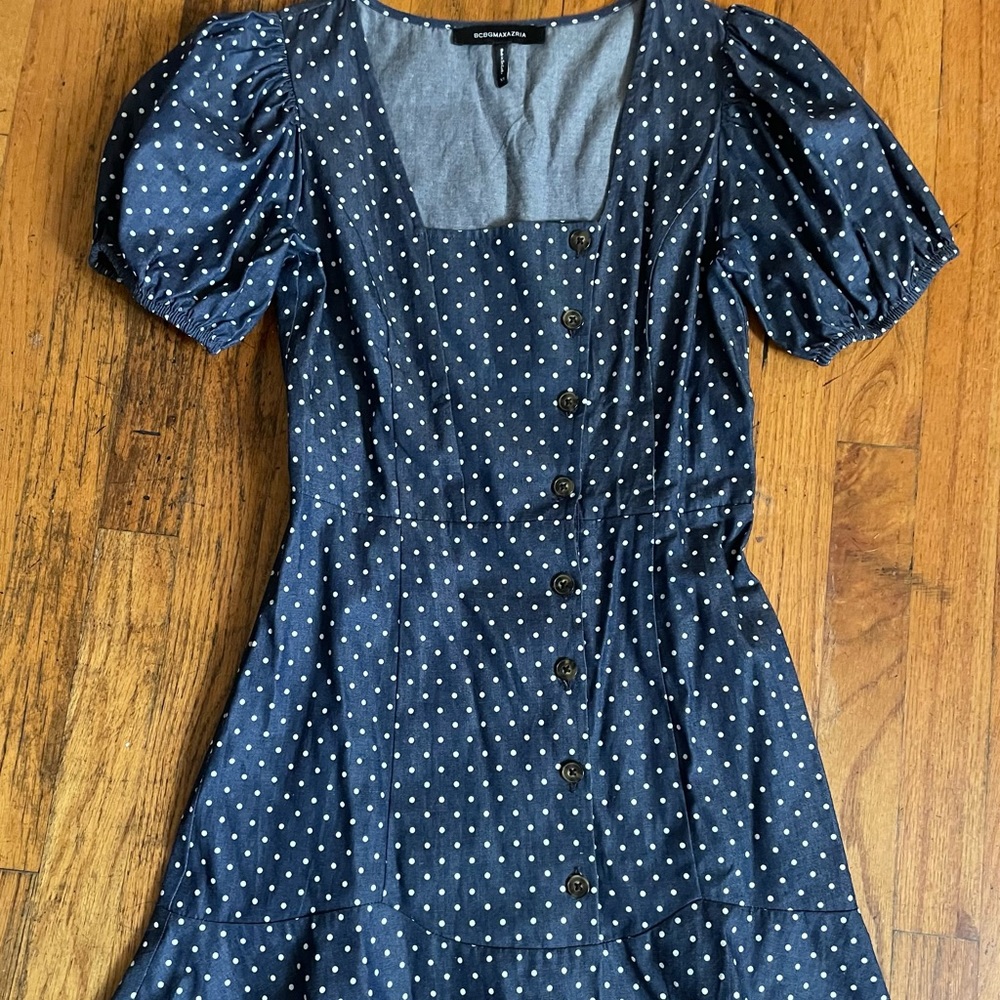 Cute BCBGMMAXAZRIA polka dot dress.